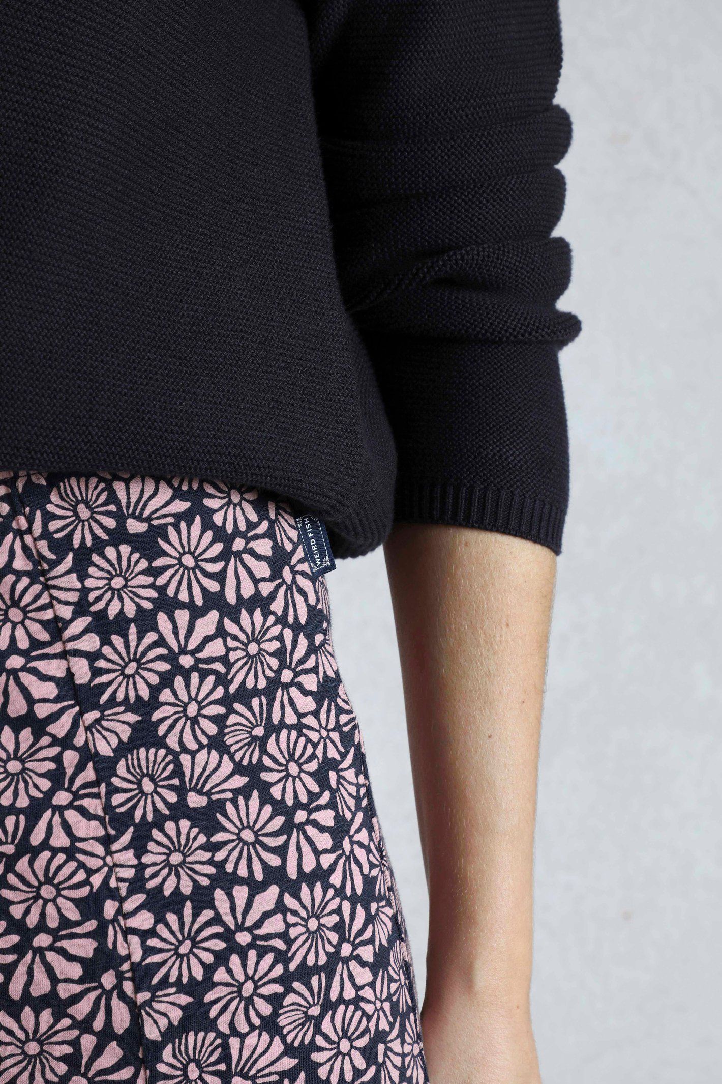 Weird Fish Romaro Printed Jersey Midi Skirt - Picture 12 of 14