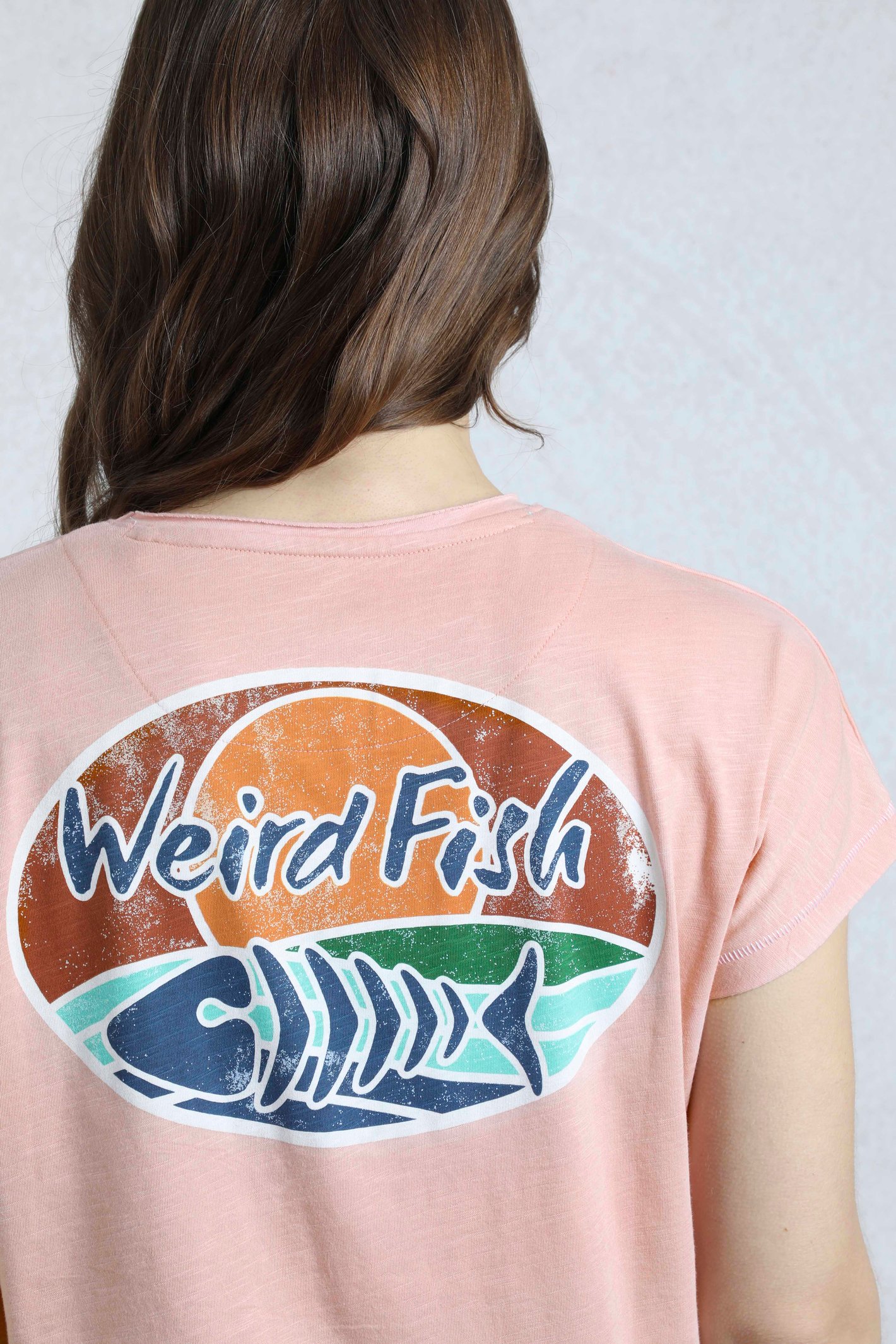 Weird Fish Seashore Organic Cotton Back Print Graphic T-Shirt - Picture 14 of 15