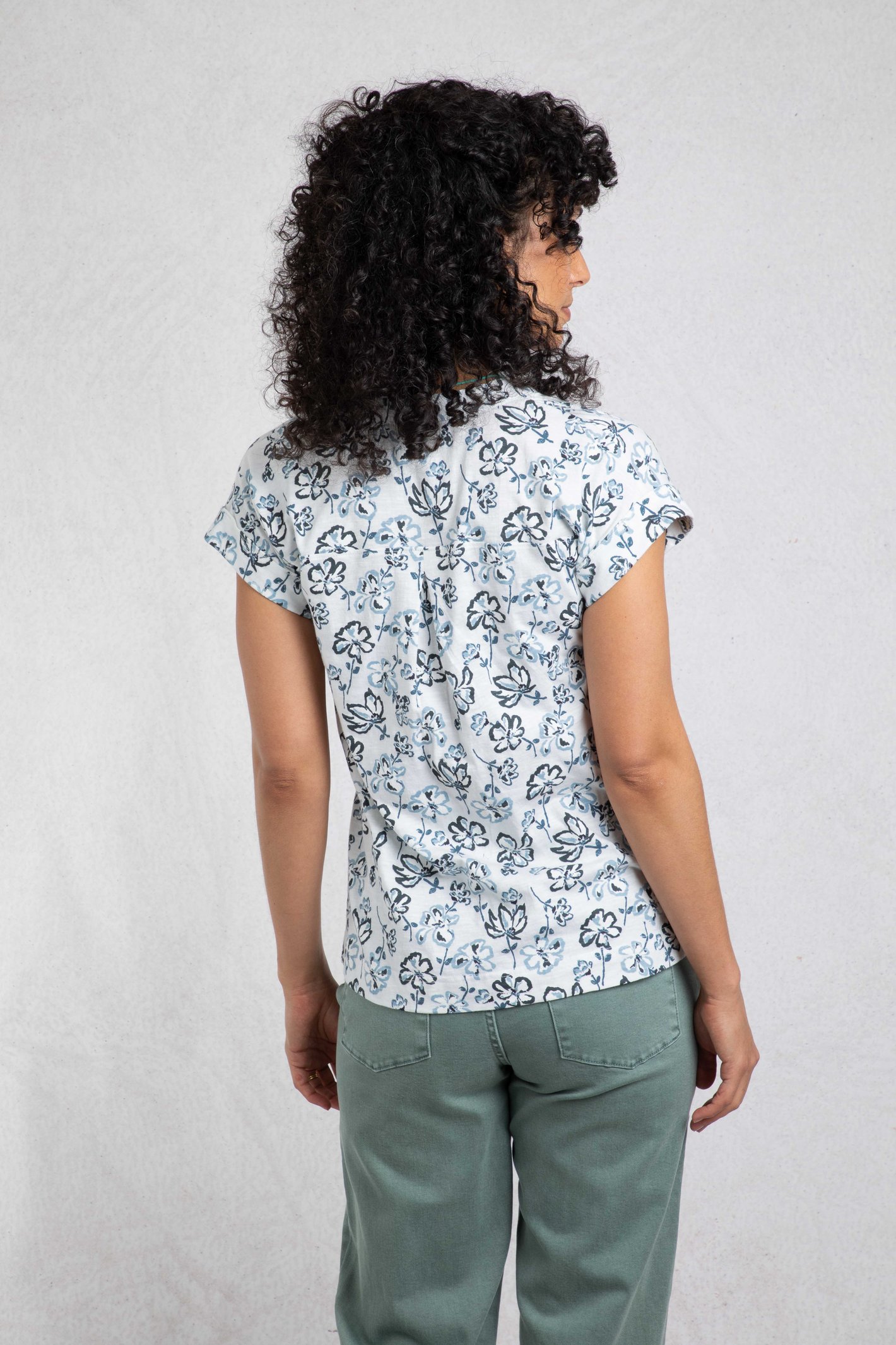 Weird Fish Alia Organic Cotton Printed Jersey Top - Picture 26 of 39