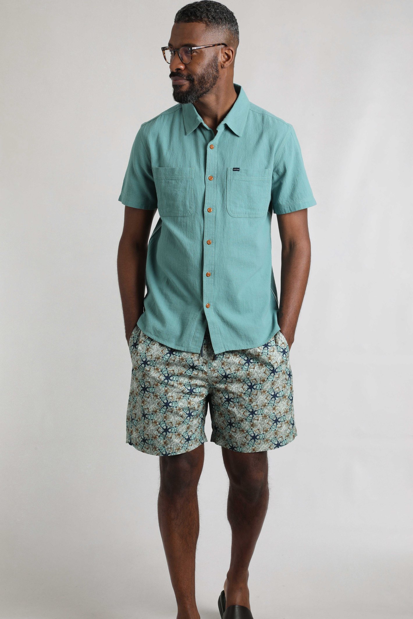 Weird Fish Hinton Organic Cotton and Linen Crepe Shirt - Picture 8 of 15