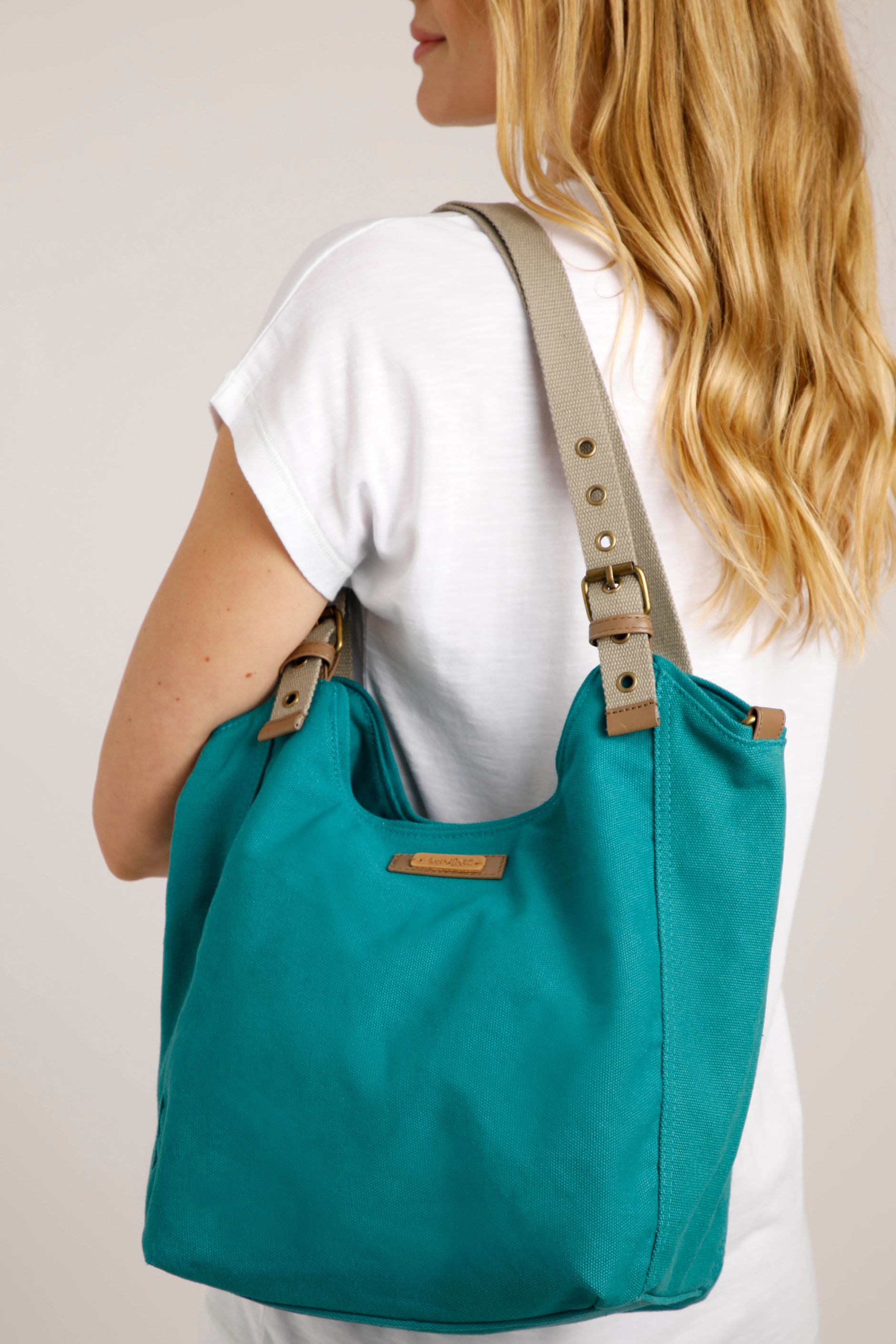 Burford Washed Canvas Shoulder Bag Ivy Weird Fish