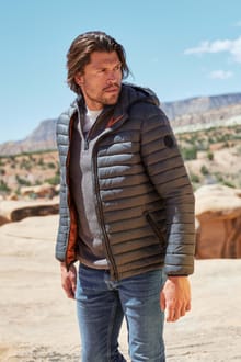 Flete Lightweight Showerproof Padded Jacket