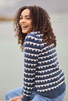 Tyla Cosy Knit Scalloped Jumper Navy