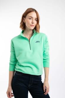 Avery 1/4 Zip Sweatshirt Apple Mint