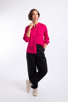 Donna Frilly Edge Dobby Shirt Foxglove
