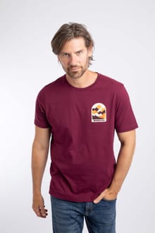 Geo Mountains Back Print Graphic T-Shirt Red Grape