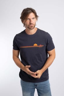 Fishing Front Print Graphic T-Shirt Midnight