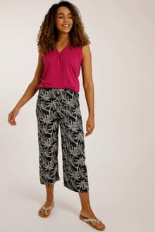 Tresco Lenzing EcoVero™  Printed Cropped Trousers Midnight