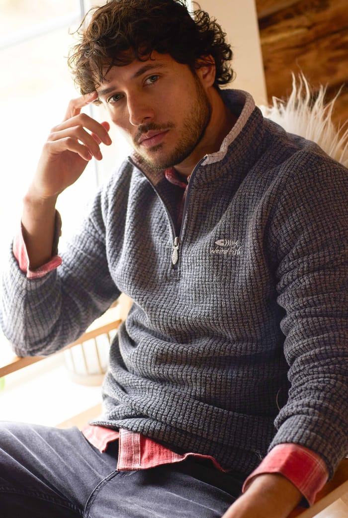 Newark Eco 1/4 Zip Grid Fleece Washed Black Weird Fish