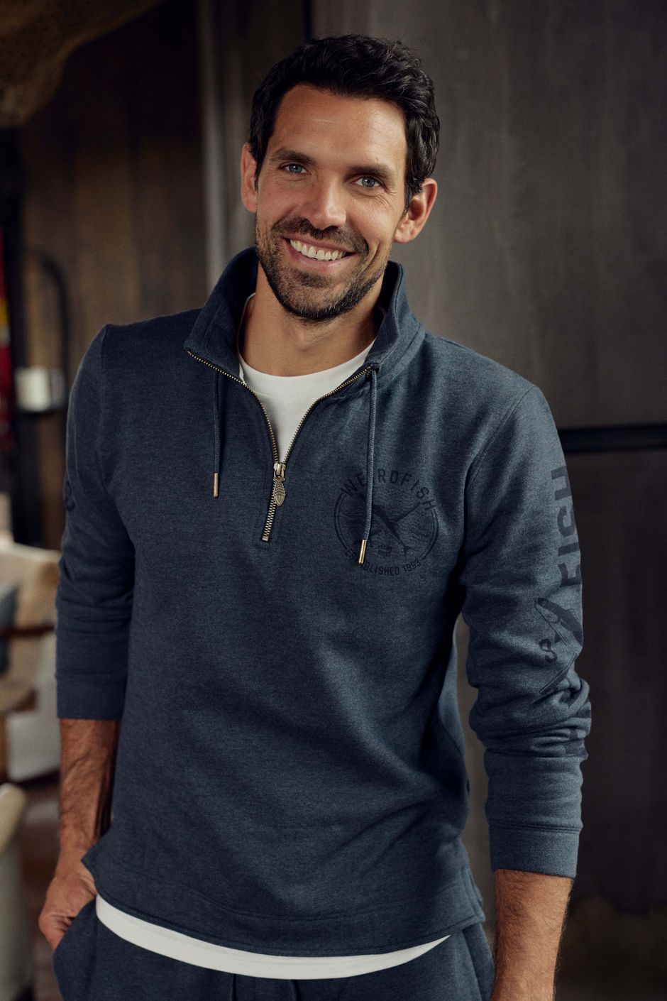 Oakville Eco 1/4 Zip Graphic Sweatshirt Navy