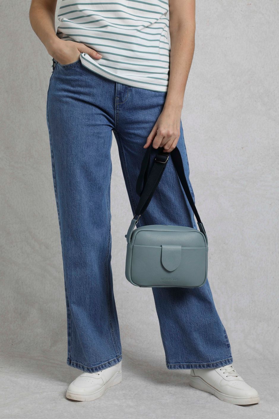 Dion Cross Body Bag Mineral Blue