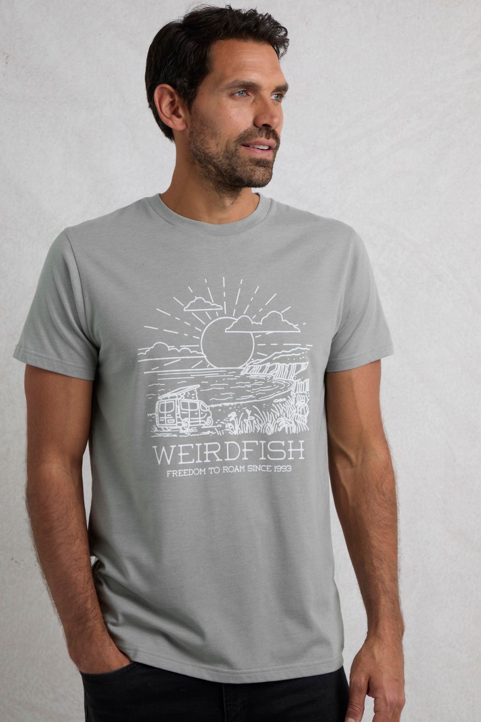 Wandering Front Print Graphic T-Shirt Limestone