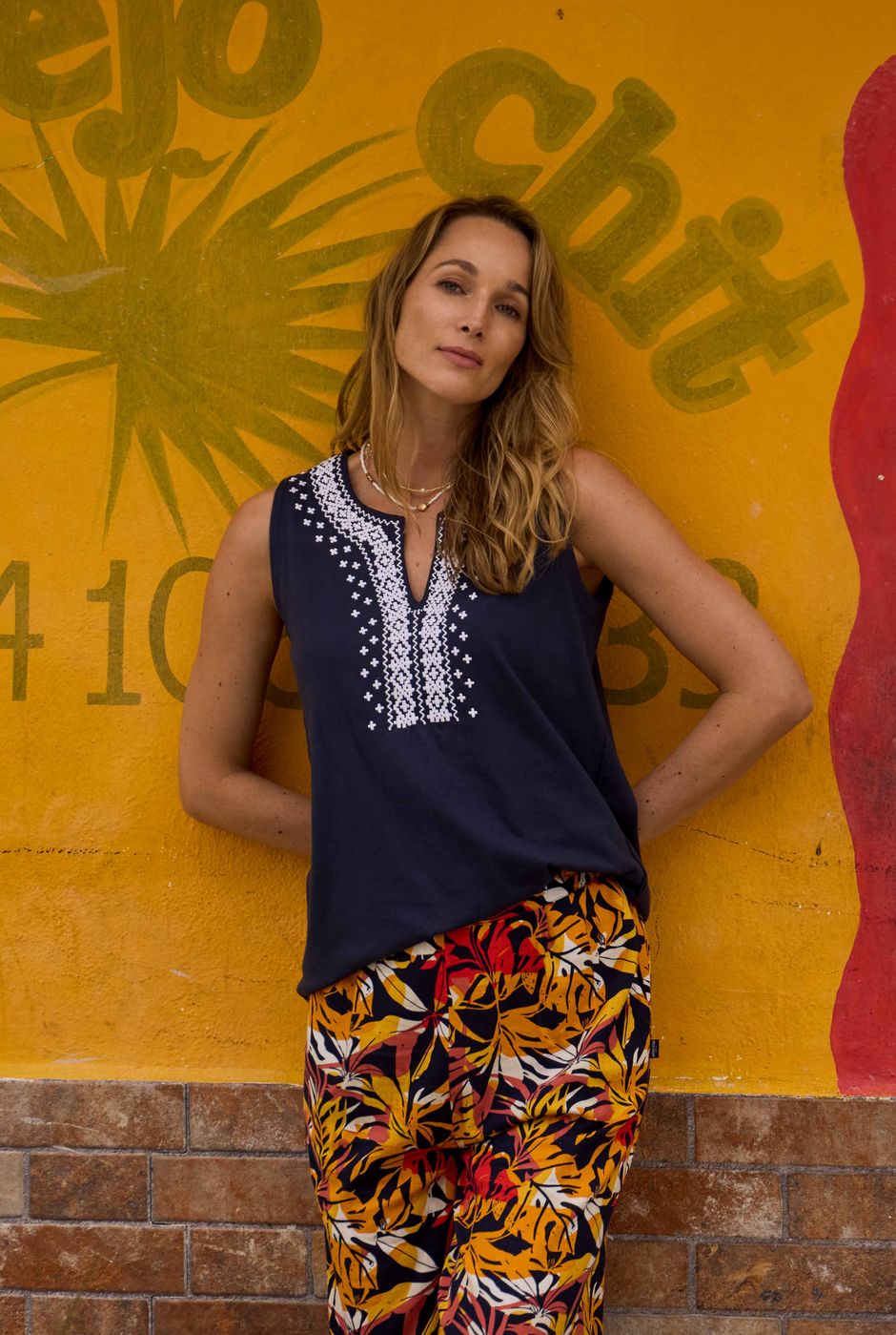 Tirtha Organic Cotton Embroidered Jersey Vest Navy