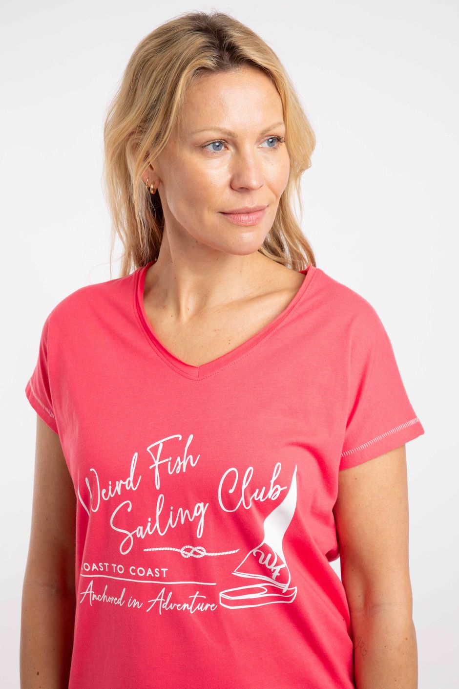 Ocean Front Print Graphic T-Shirt Flamingo