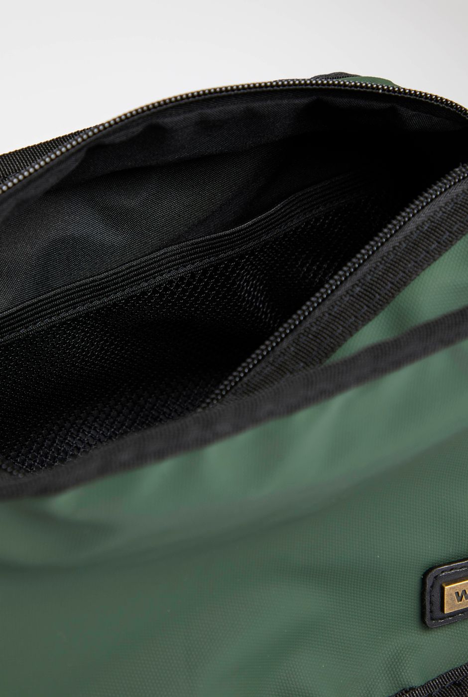 Sandford Wash Bag Dark Olive Weird Fish