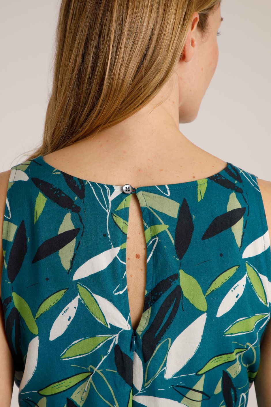 Roxi Lenzing EcoVero™ Culotte Jumpsuit Deep Sea Blue Weird Fish