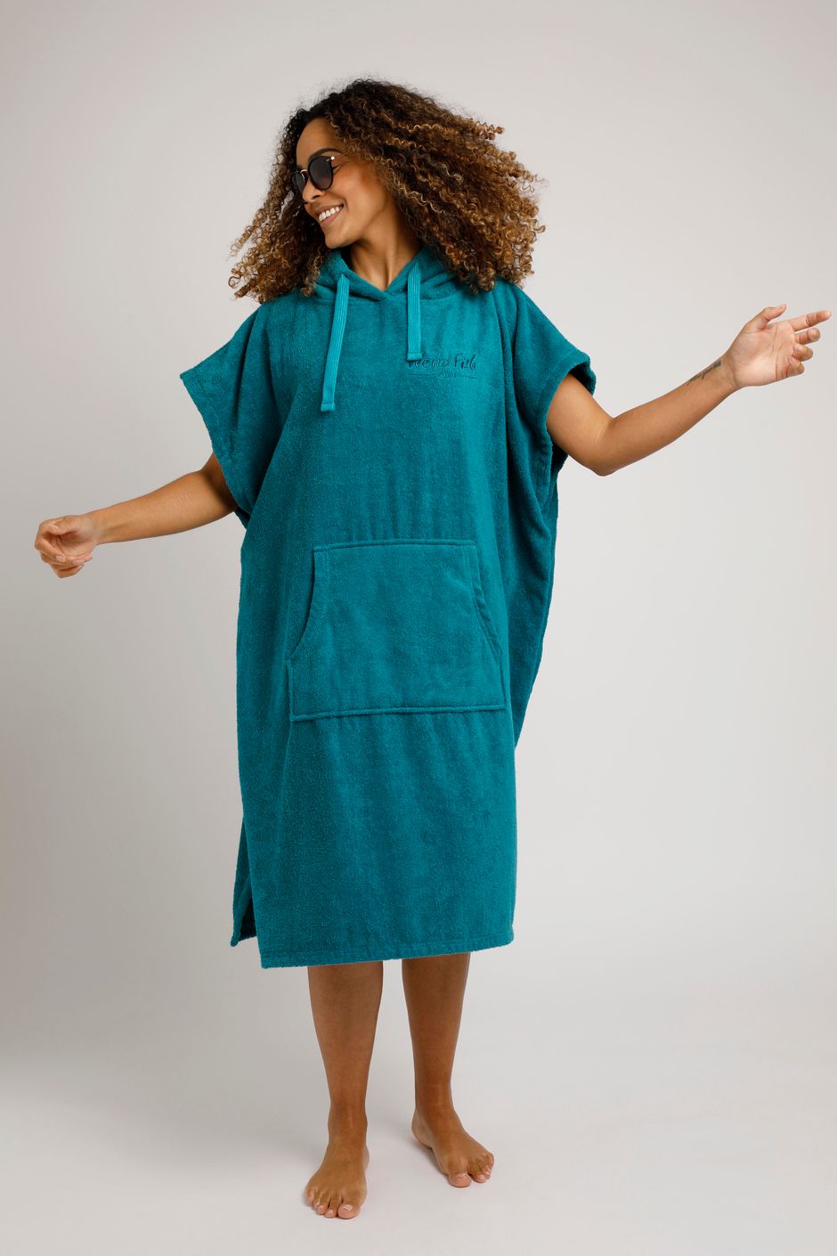 Oceana Unisex Changing Robe Peacock Blue Weird Fish